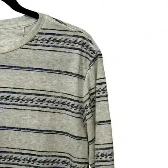 American Eagle Men's Gray Striped Long Sleeve Crew Neck T-Shirt Small - Picture 2 of 7